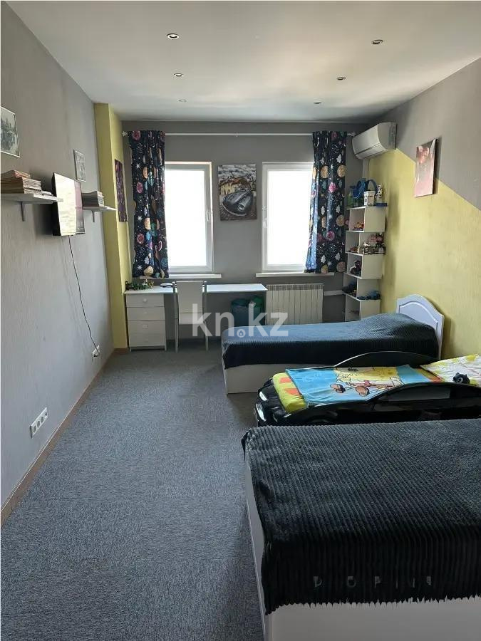 Продажа 4-комнатной квартиры, 170 м², пр. Достык, дом  128 в Алматы - фото 3