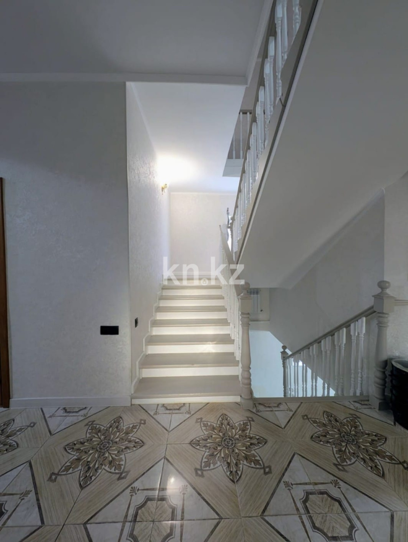 Продажа 6-комнатного дома, 525.2 м², ул. Береке, дом  18 - Продажа домов, коттеджей в Уральске фото 15 из 40