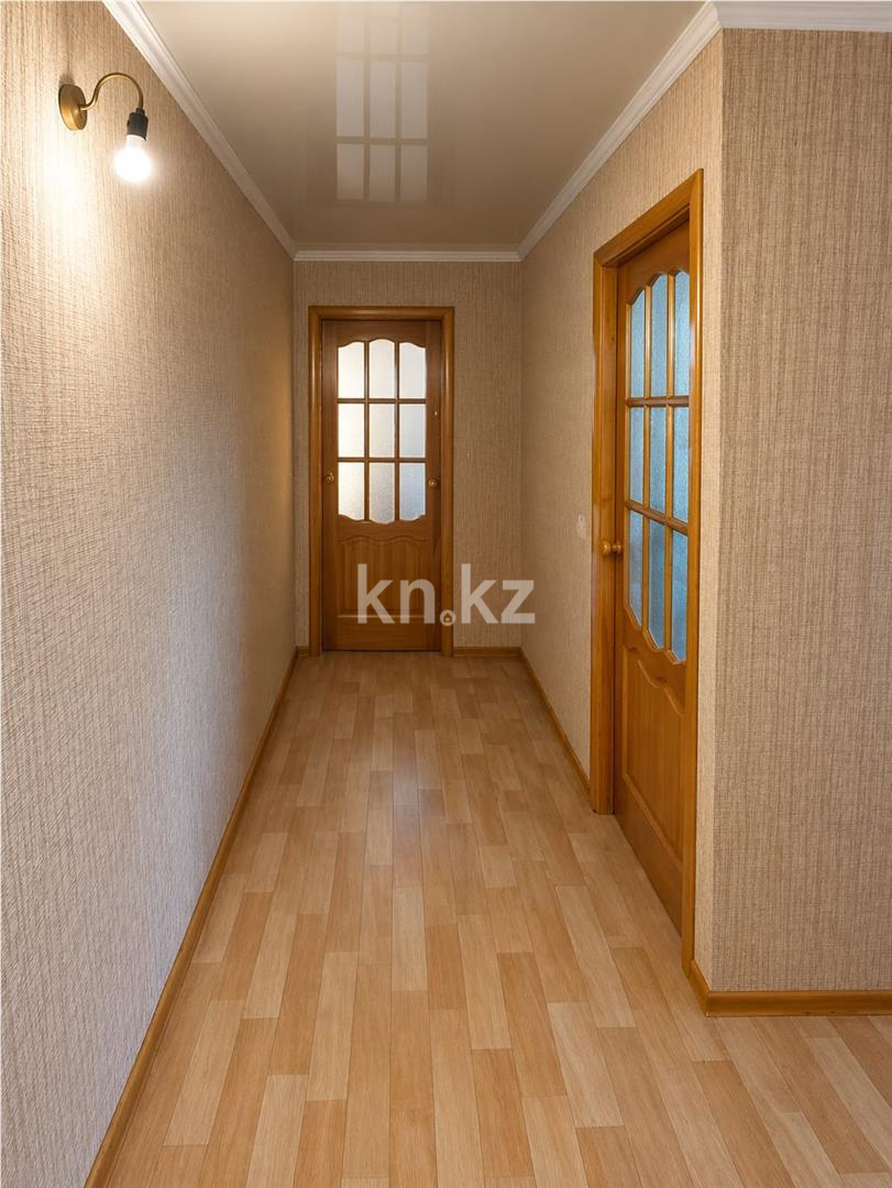 Продажа 2-комнатной квартиры, 46 м² - Продажа двухкомнатных квартир на Юго-Востоке Караганды - страница 6 фото 9 из 13