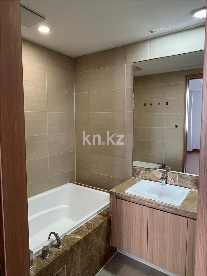 Продажа 3-комнатной квартиры, 104 м², пр. Кошкарбаева, дом  2 - Продажа  трехкомнатных квартир в Астане без посредников фото 5 из 5