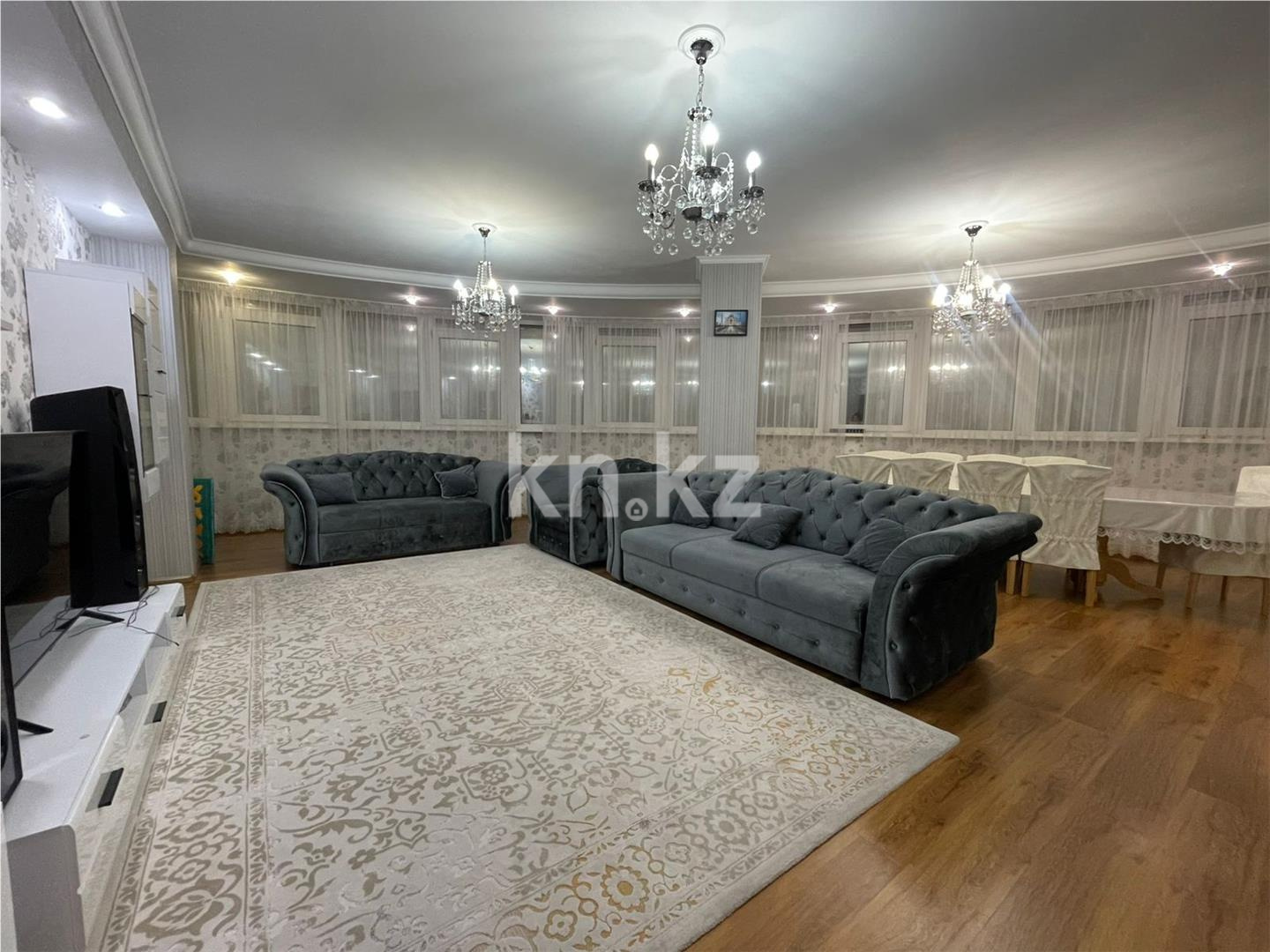Продажа 3-комнатной квартиры, 130 м², пр. Шахтеров - Продажа квартир в Караганде фото 2 из 15