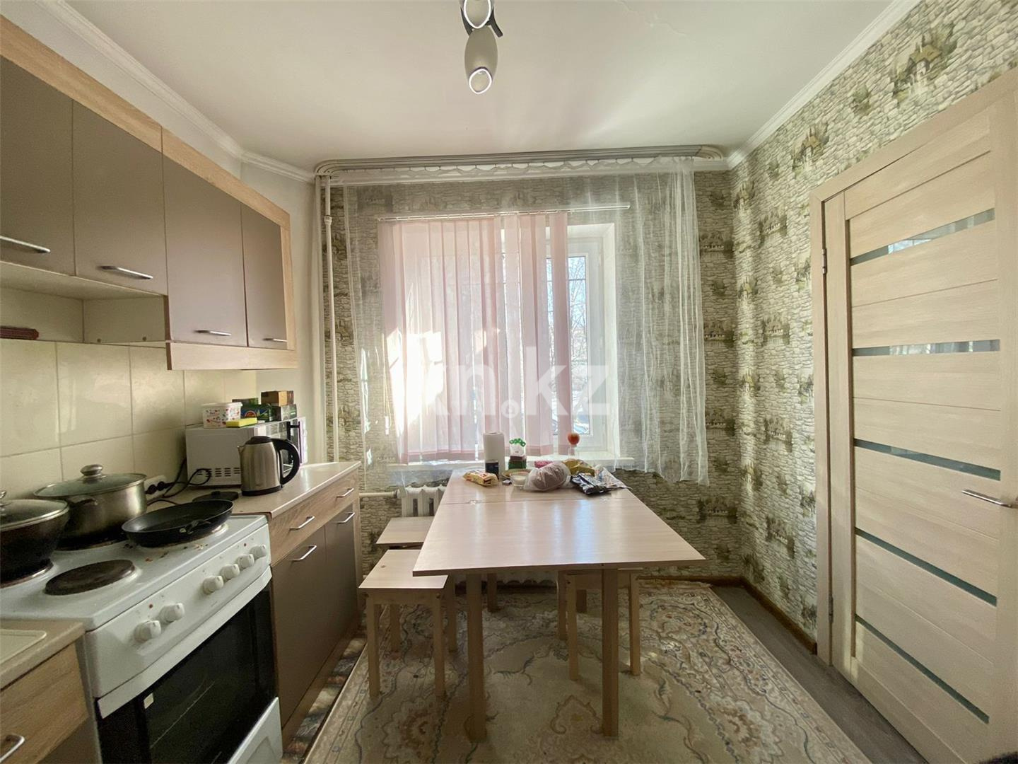 Продажа 3-комнатной квартиры, 63 м², мкр-н Степной-2 - Продажа квартир в Караганде фото 1 из 16