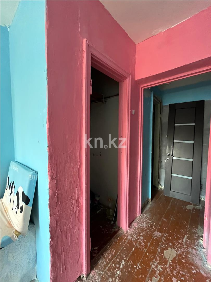 Продажа 3-комнатной квартиры, 56 м², мкр-н 12 в Караганде - фото 12