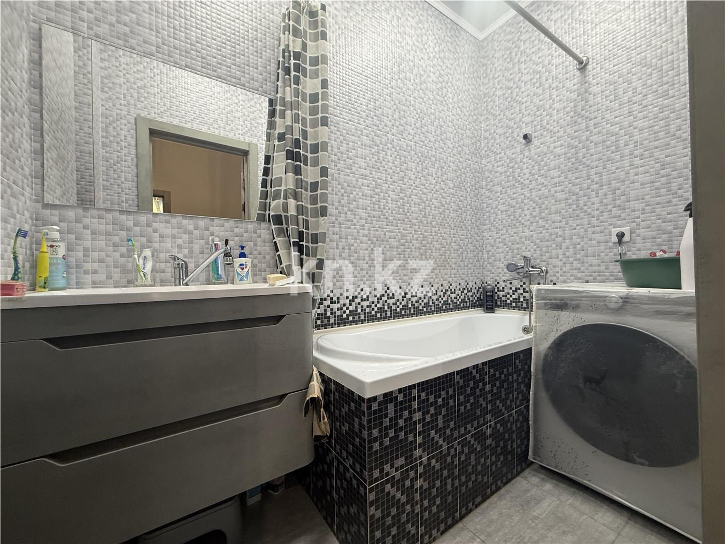 Продажа 3-комнатной квартиры, 80 м² в Караганде - фото 12