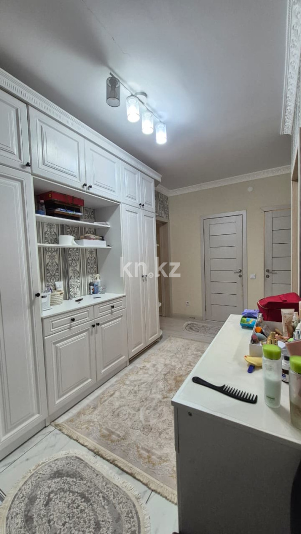 Продажа 2-комнатной квартиры, 60 м², ул. Амандосова, дом  42 в Атырау - фото 4