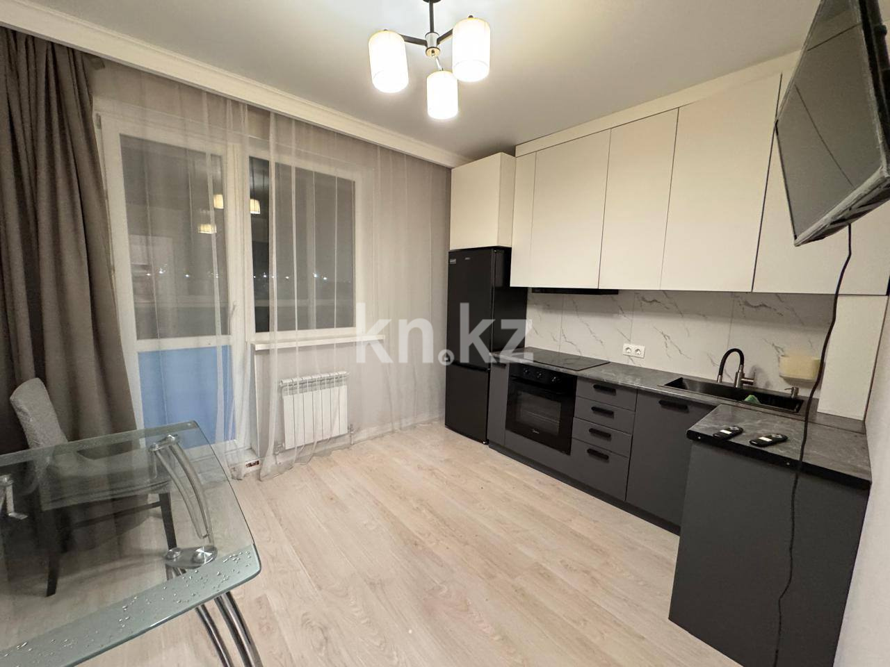 Аренда 1-комнатной квартиры, 38 м² в Астане