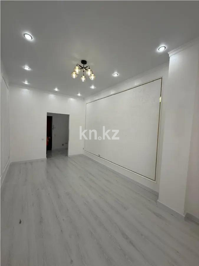 Продажа 1-комнатной квартиры, 42 м², ул. Байтурсынова, дом  67 в Астане