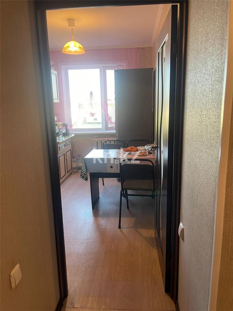 Продажа 4-комнатной квартиры, 61 м², ул. Муканова - Продажа  четырехкомнатных квартир в Караганде фото 10 из 14