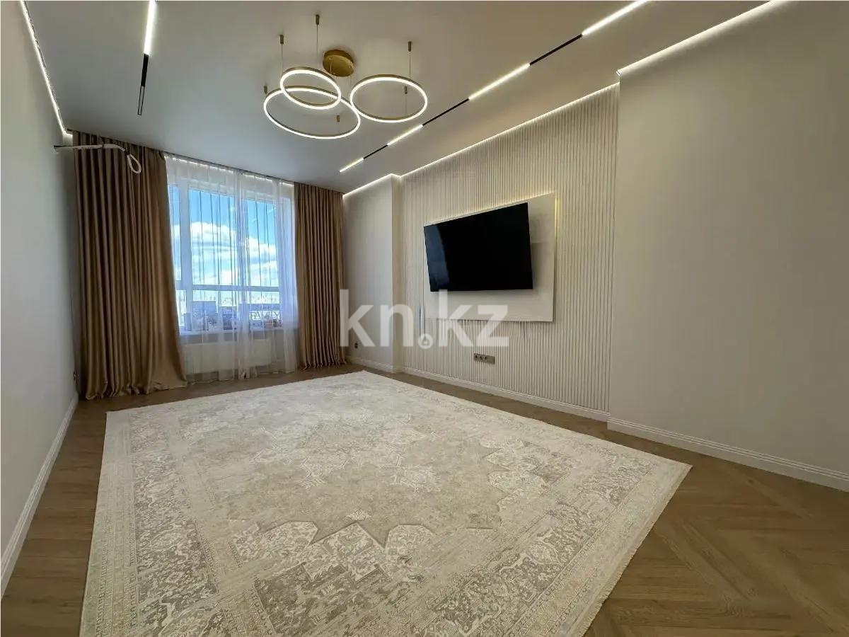 Продажа 3-комнатной квартиры, 90 м², ул. Бокейхана, дом  52 - Продажа квартир в Казахстане фото 1 из 6