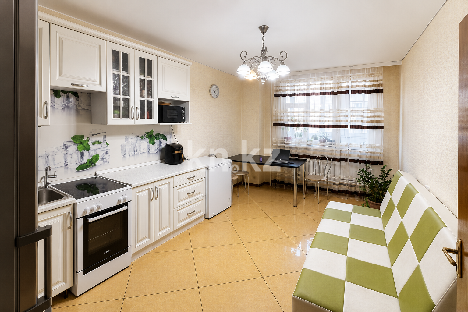 Продажа 2-комнатной квартиры, 55.6 м² - Продажа двухкомнатных квартир в монолитно-каркасном доме в Астане фото 3 из 13