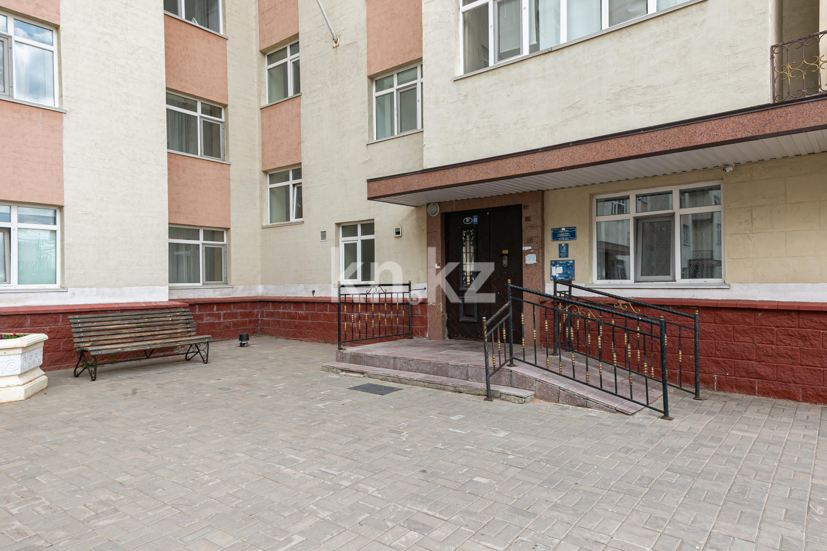 Продажа 2-комнатной квартиры, 50 м², ул. Е-319, дом  2 в Астане - фото 16