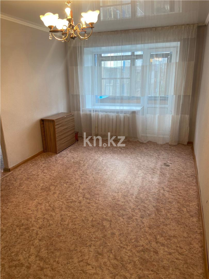 Продажа 3-комнатной квартиры, 55 м², мкр-н 12 - Продажа квартир в Караганде фото 1 из 14