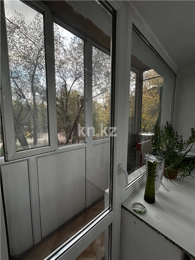 Продажа 3-комнатной квартиры, 58 м², ул. Полетаева - Продажа  трехкомнатных квартир в Караганде фото 3 из 10