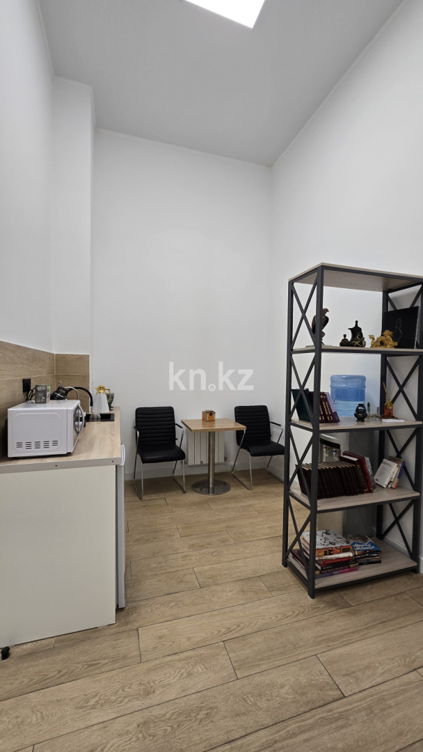 Продажа , 260 м², ул. Митина, дом  4 - Достык - Продажа офисных и торговых помещений в Алматы с фото фото 35 из 40