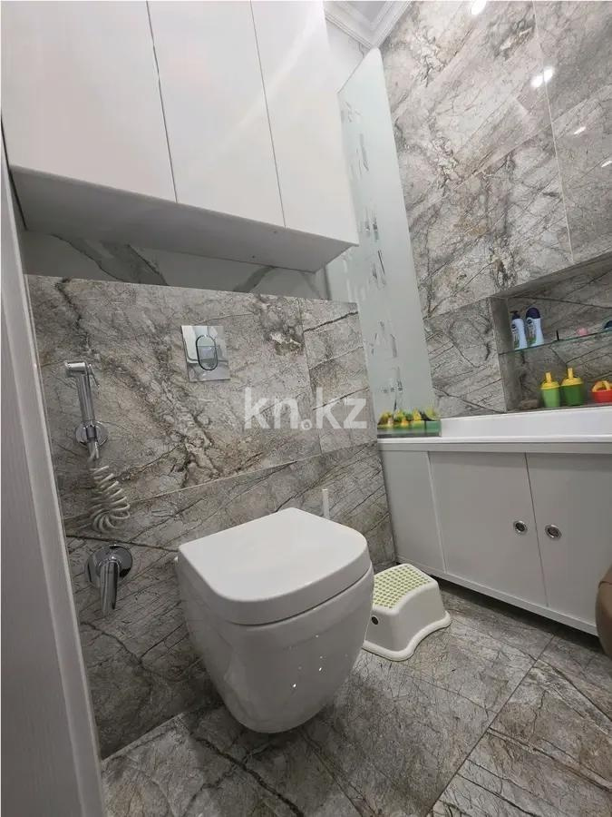 Продажа 4-комнатной квартиры, 139 м² - Продажа квартир от собственников в Караганде - страница 4 фото 8 из 11