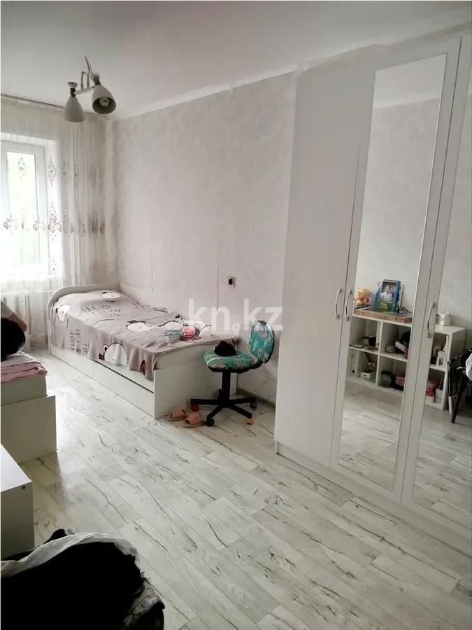 Продажа 3-комнатной квартиры, 70 м², ул. Абая, дом  155 - Продажа квартир в Темиртау без посредников фото 4 из 8