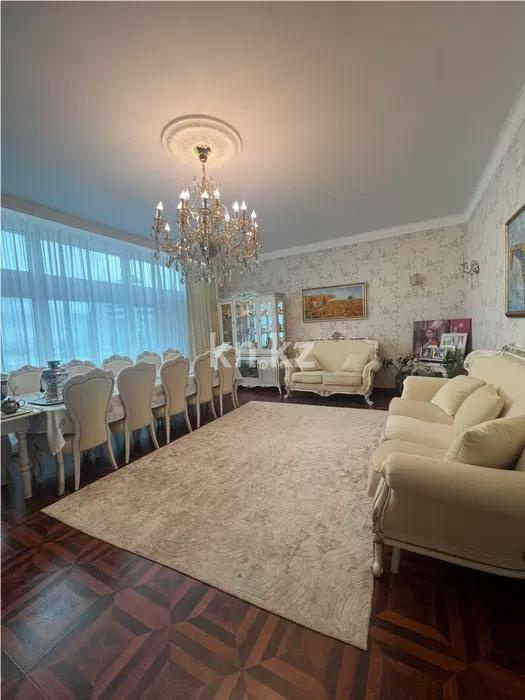 Продажа 4-комнатной квартиры, 170 м², ул. Кунаева, дом  12 - Продажа  четырехкомнатных квартир в Астане без посредников с фото фото 1 из 7