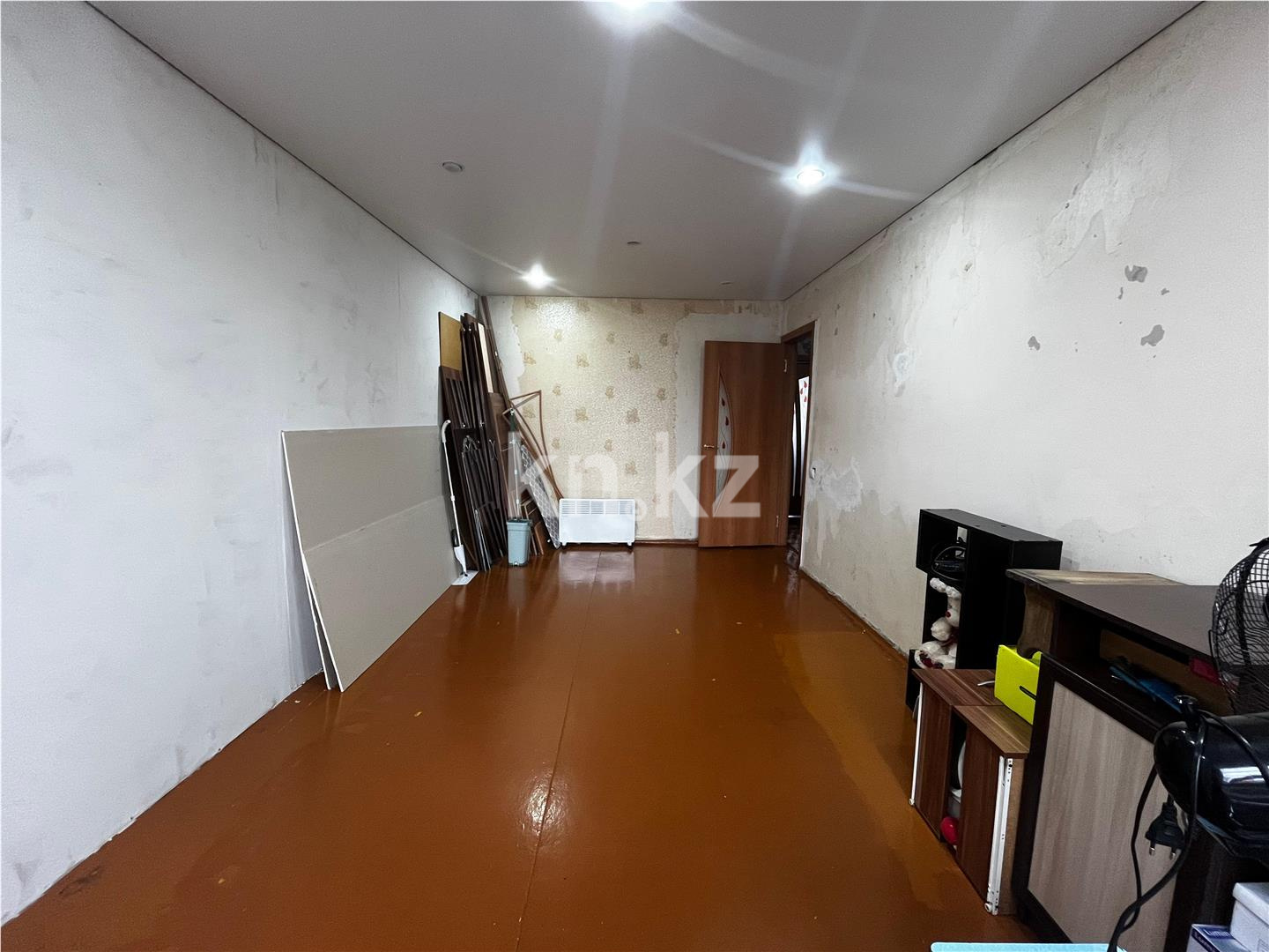 Продажа 3-комнатной квартиры, 62 м², 13-й мкр. - Продажа  трехкомнатных квартир в Караганде с фото фото 2 из 16