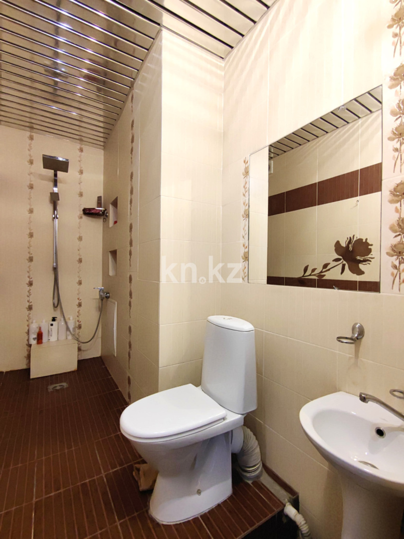 Продажа 4-комнатной квартиры, 122 м², пр. Республики, дом  40 - Продажа  четырехкомнатных квартир в Караганде фото 24 из 32