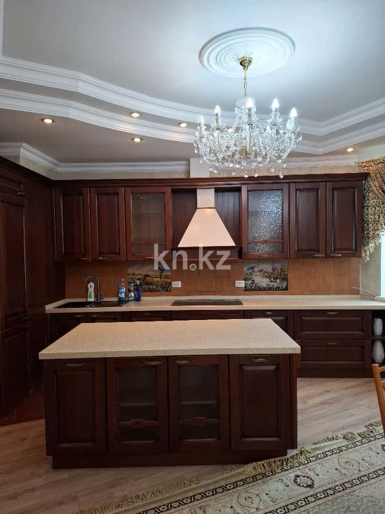 Аренда 4-комнатной квартиры, 130 м² - Аренда недвижимости в Алматы фото 2 из 19