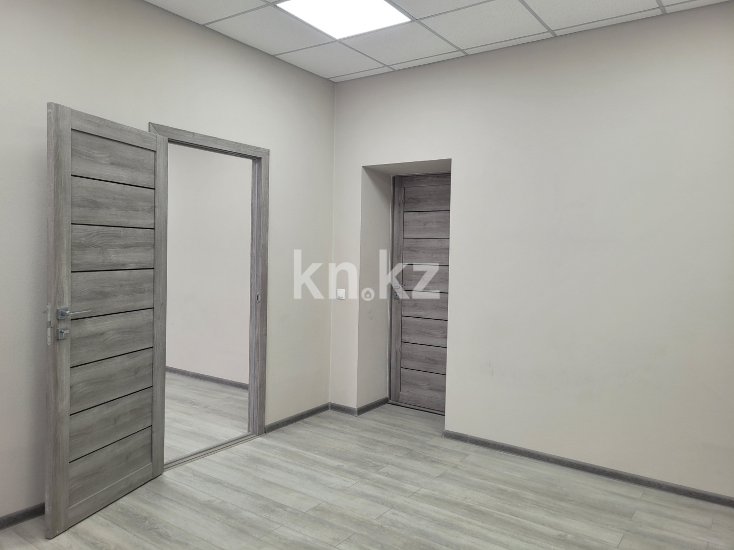 Аренда , ул. Алалыкина, дом  12 - Аренда офисных и торговых помещений в Караганде с фото фото 2 из 5