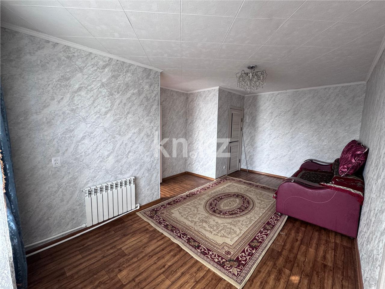 Продажа 2-комнатной квартиры, 42 м² - Продажа двухкомнатных квартир в кирпичном доме в Караганде - страница 3 фото 2 из 9