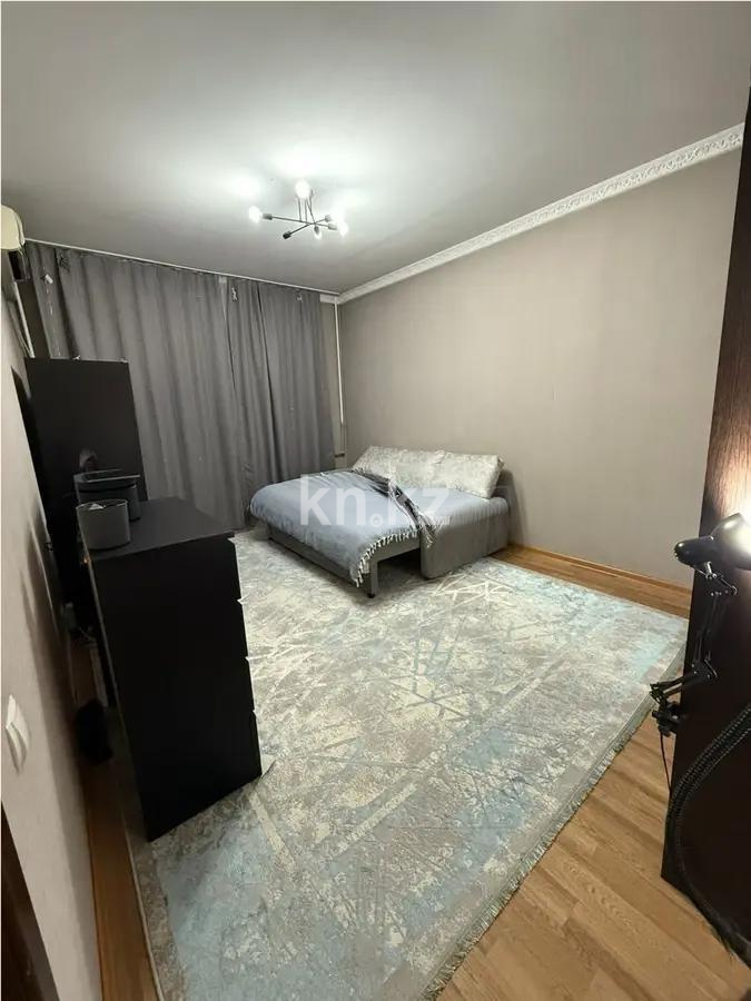 Продажа 1-комнатной квартиры, 42 м², мкр-н Аксай-5, дом  9 - Продажа квартир в Алматы с фото фото 1 из 5