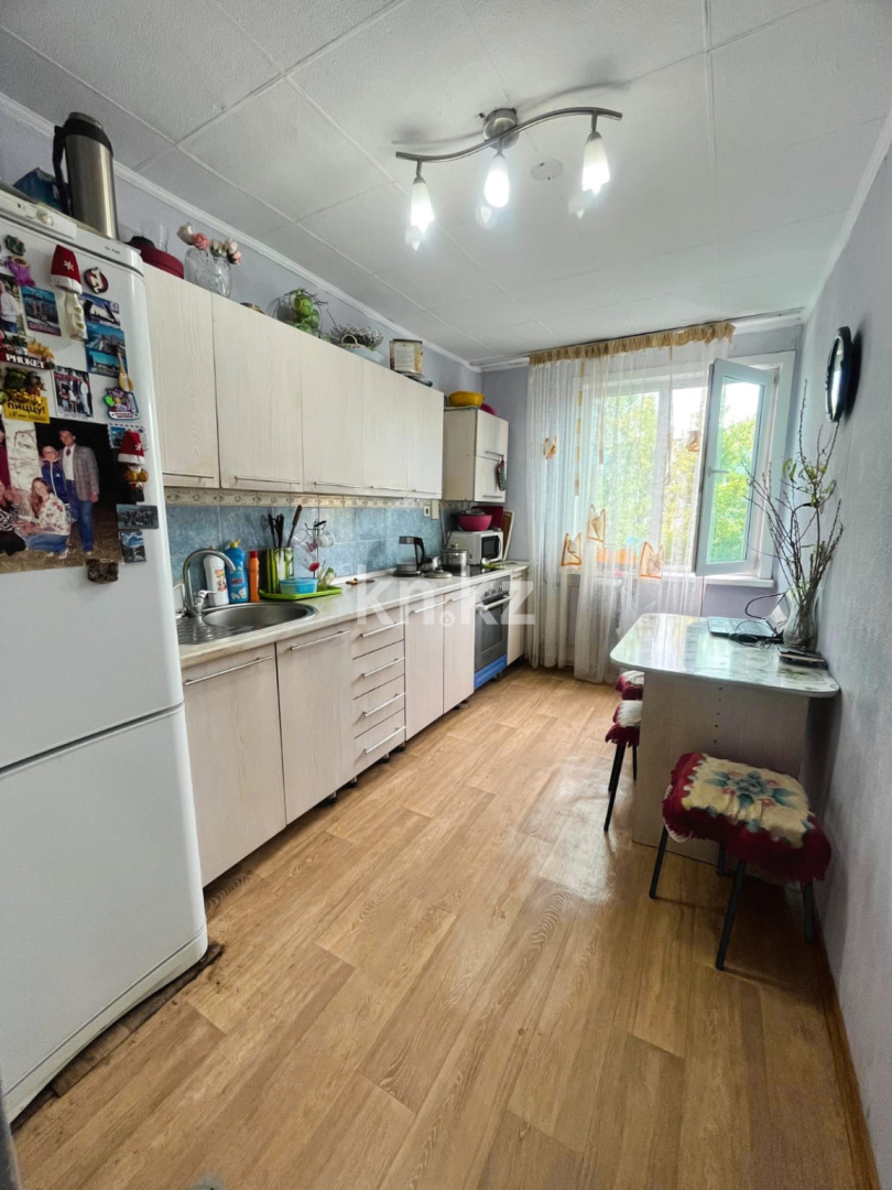 Продажа 4-комнатной квартиры, 86 м², ул. Пермитина, дом  15/1 - Продажа жилой и коммерческой недвижимости в Усть-Каменогорске фото 1 из 32