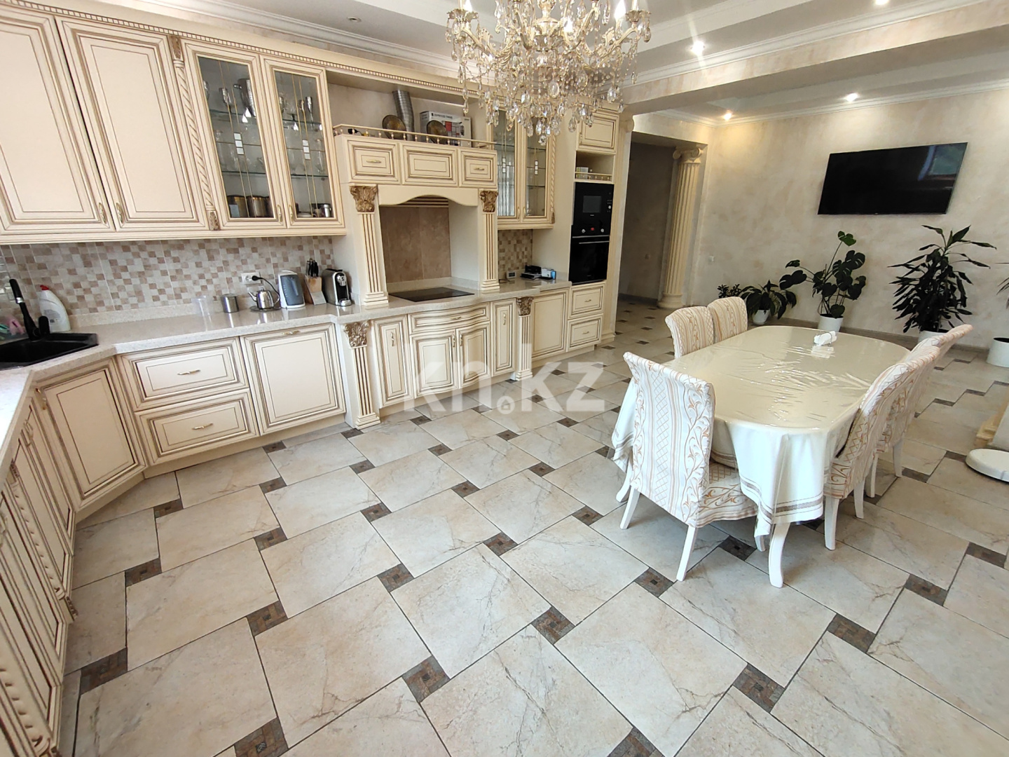 Продажа 9-комнатного дома, 629 м² - Продажа домов, коттеджей в Караганде фото 8 из 34