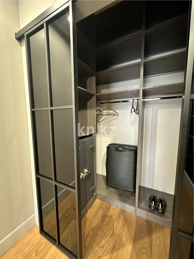 Продажа 4-комнатной квартиры, 105 м², мкр-н Степной-3 - Продажа  четырехкомнатных квартир в Караганде фото 12 из 24