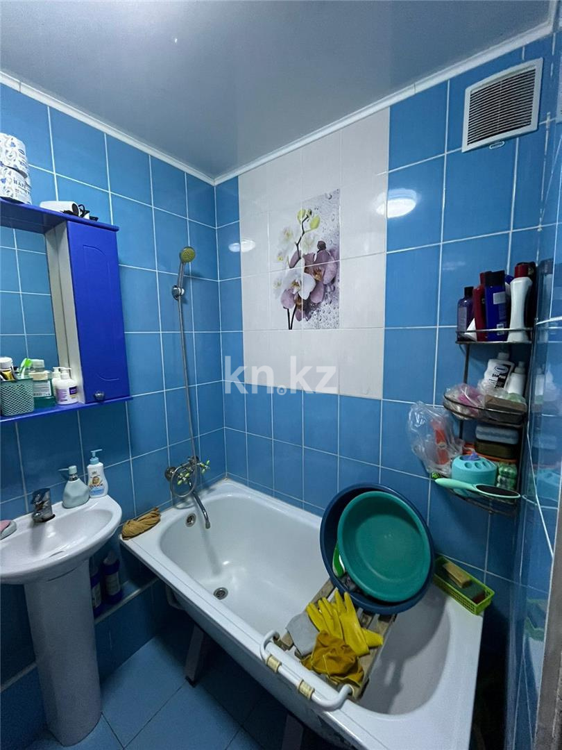 Продажа 3-комнатной квартиры, 62 м², мкр-н 15 в Караганде - фото 18