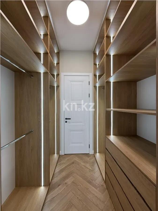Продажа 4-комнатной квартиры, 92.2 м² в Алматы - фото 12