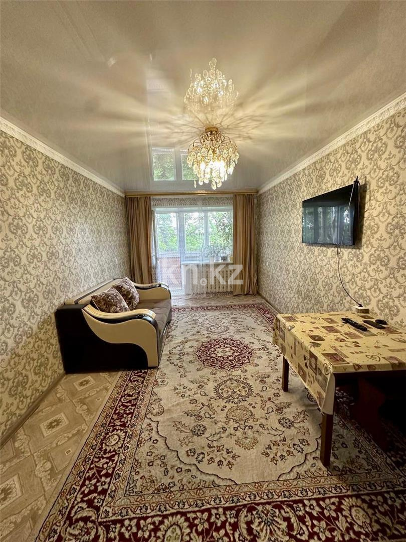 Продажа 2-комнатной квартиры, 44 м², мкр-н 21, дом  21 - Продажа квартир в Караганде фото 1 из 16