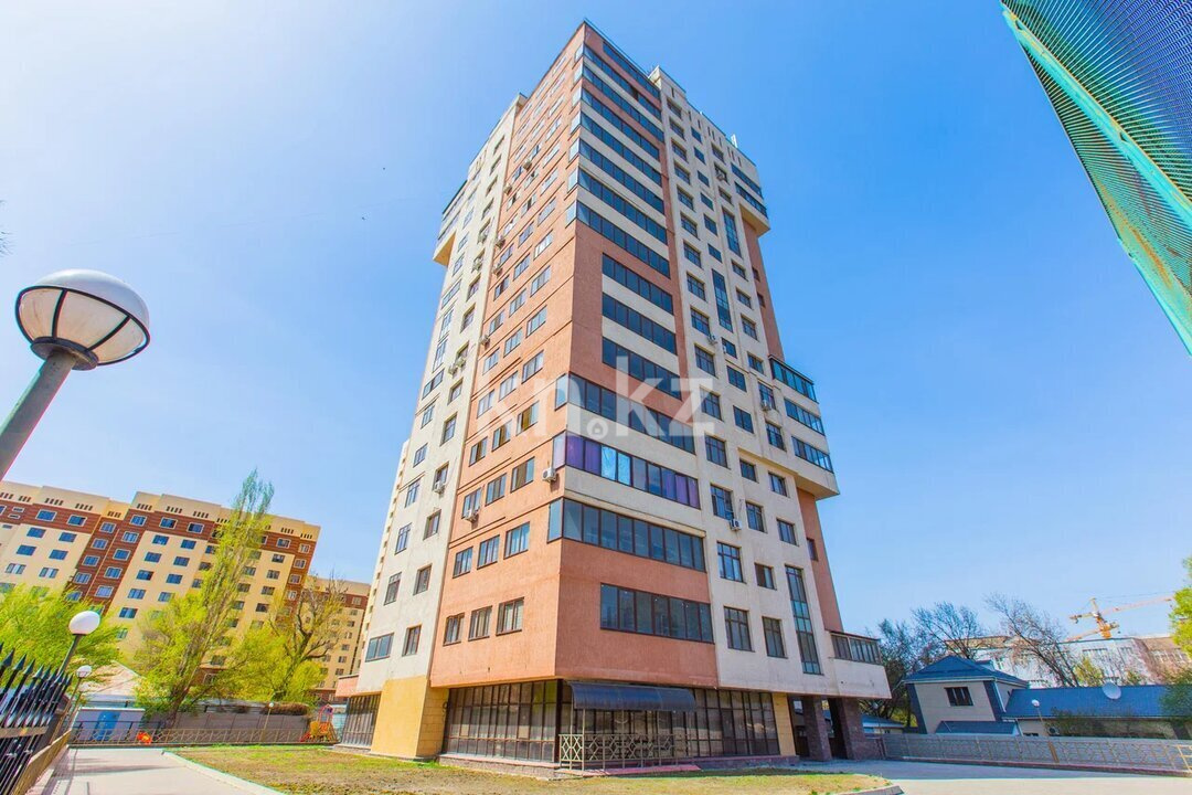 Продажа 3-комнатной квартиры, 108 м², ул. Кунаева, дом  15/1 в Алматы - фото 2