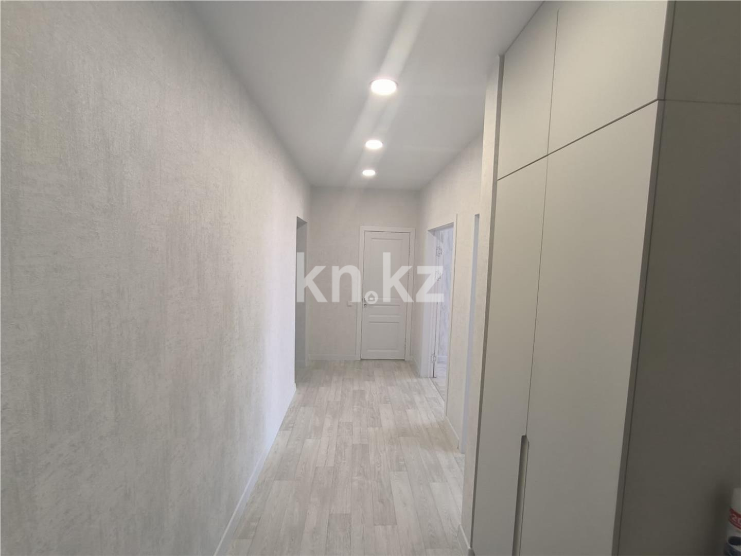Продажа 2-комнатной квартиры, 72 м², ул. Дюсембекова - Продажа  двухкомнатных квартир в Караганде фото 8 из 15