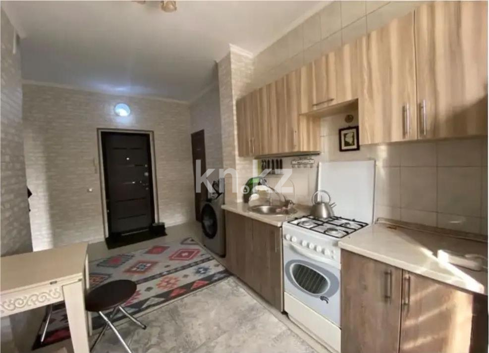 Продажа 1-комнатной квартиры, 40 м², мкр. Аксай-4, дом  39 в Алматы - фото 2