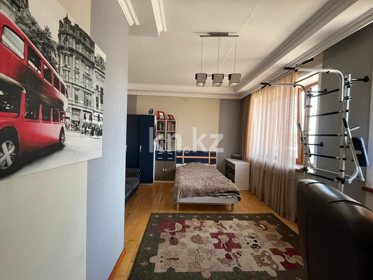 Продажа 8-комнатного дома, 306 м², мкр. Городской аэропорт - Продажа домов, коттеджей в Казахстане фото 10 из 27