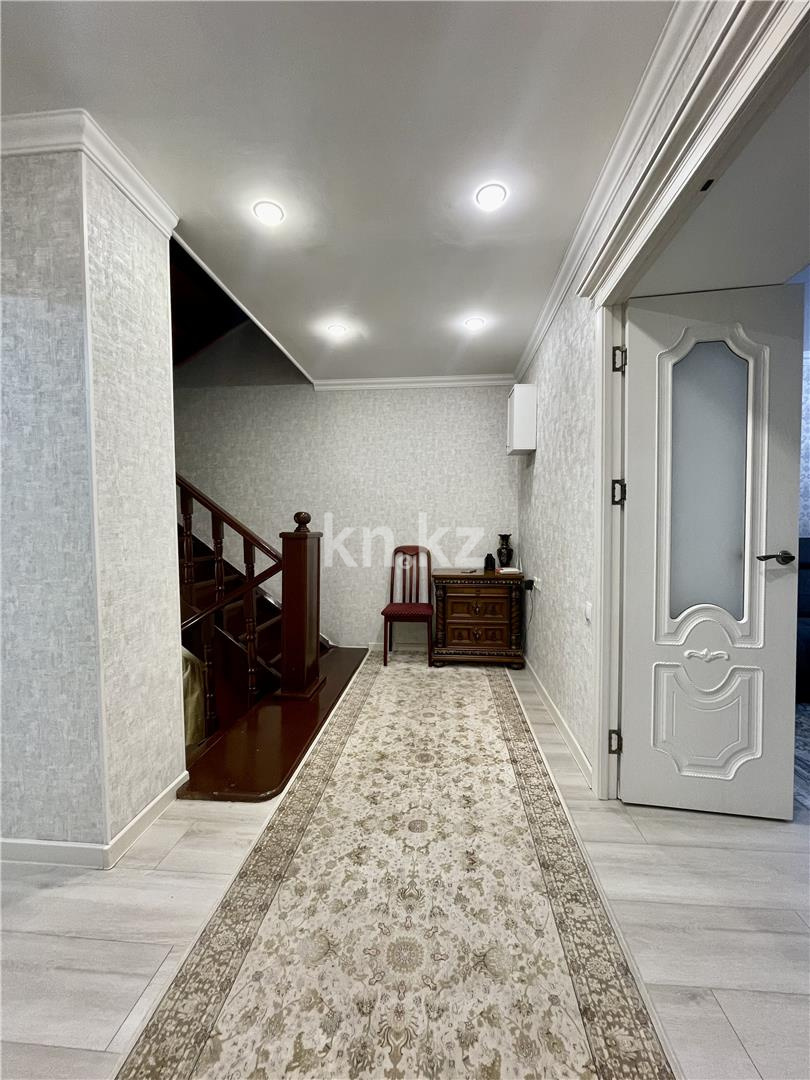 Продажа 4-комнатной квартиры, 117 м², пр. Республики, дом  4 - Продажа  четырехкомнатных квартир в Караганде фото 16 из 31