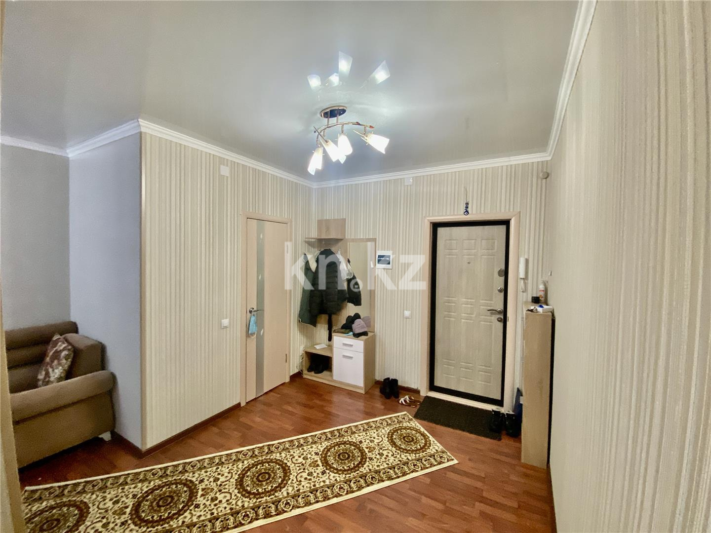 Продажа 1-комнатной квартиры, 55 м², ул. Сарыарка - Продажа  однокомнатных квартир в Караганде фото 15 из 18