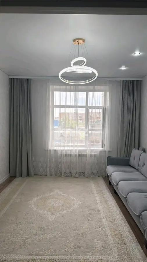 Продажа 3-комнатной квартиры, 92 м² в Караганде