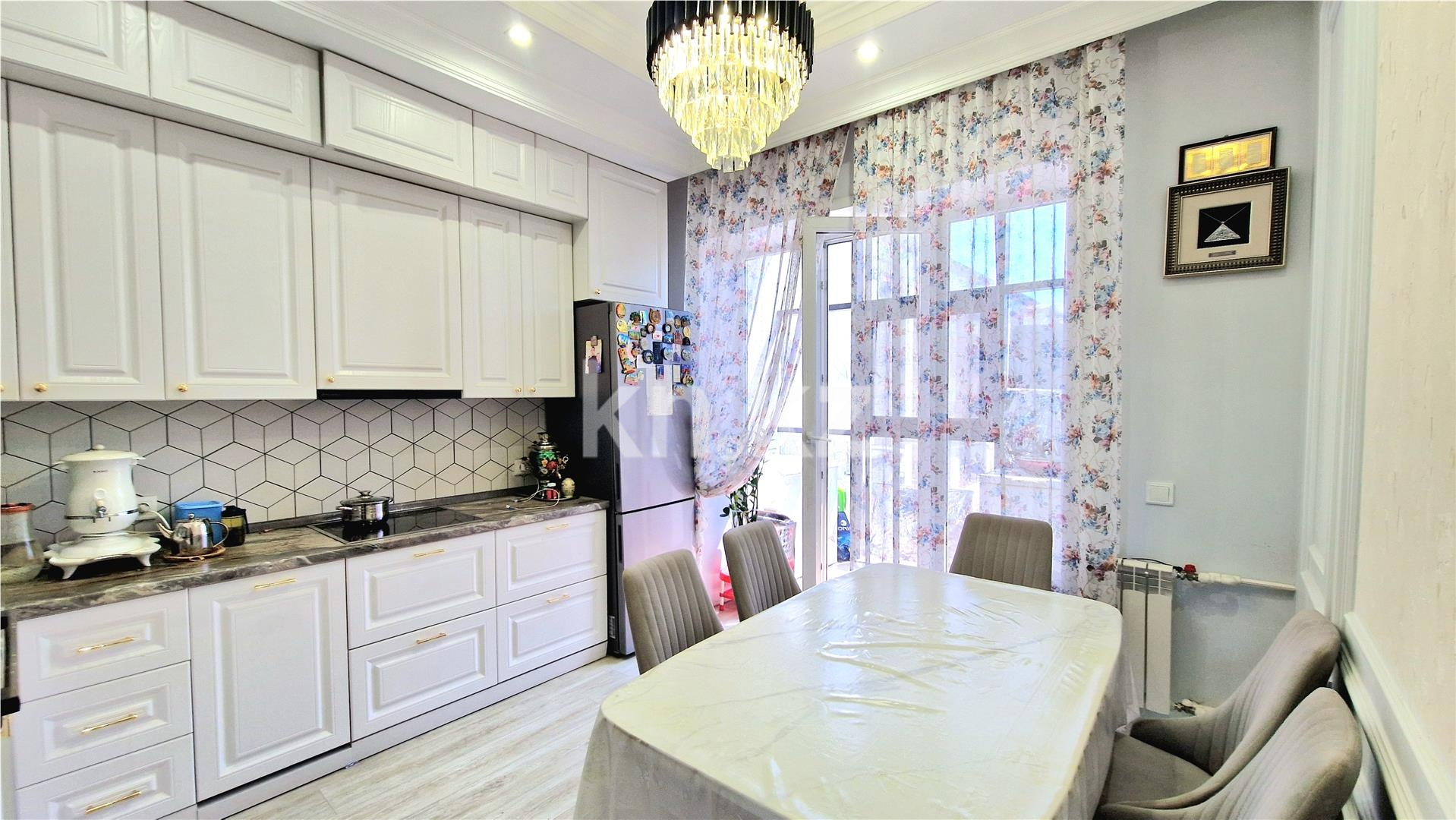 Продажа 3-комнатной квартиры, 85 м² в Караганде