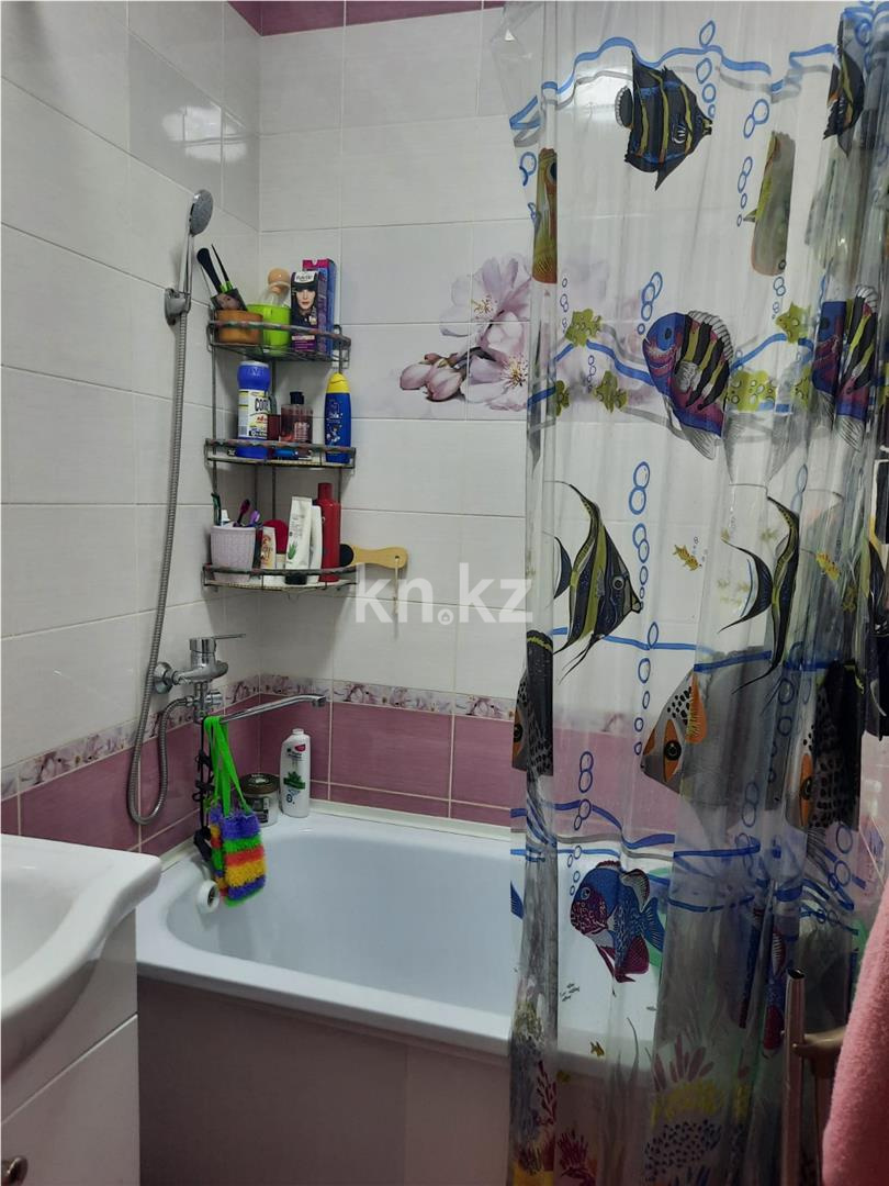 Продажа 2-комнатной квартиры, 47 м², мкр-н 15 в Караганде - фото 7