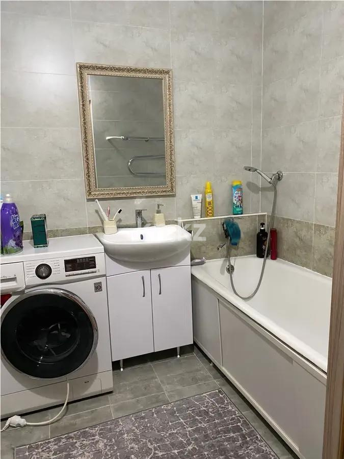 Продажа 2-комнатной квартиры, 60 м², мкр-н Айнабулак-3, дом  137 в Алматы - фото 4