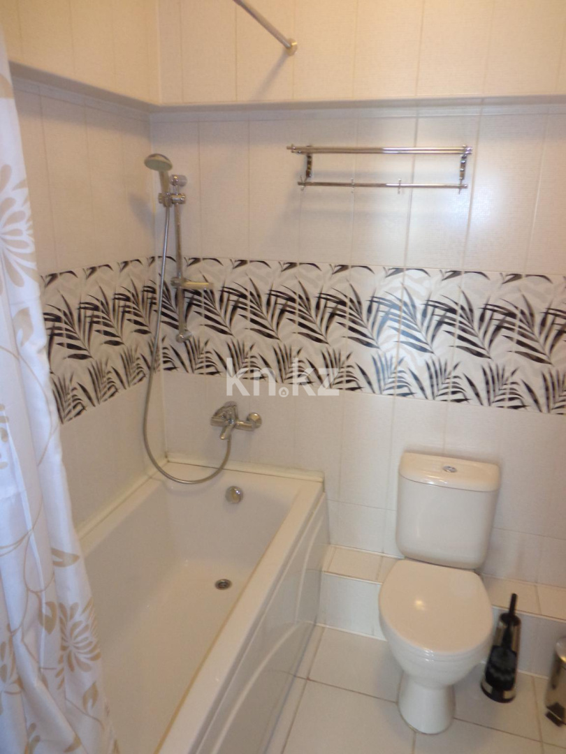 Аренда 3-комнатной квартиры, 73 м², пр. Абылай хана, дом  127 - ул. Шевченко - Аренда  трехкомнатных квартир помесячно в Алматы с фото фото 19 из 20