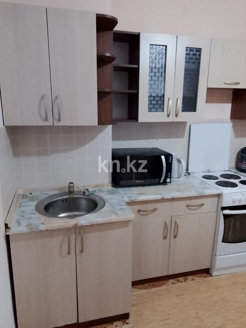 Аренда 1-комнатной квартиры, 45 м² в Астане