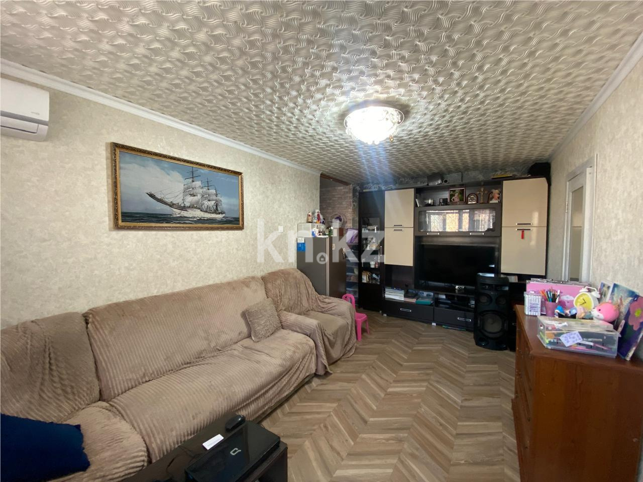 Продажа 3-комнатной квартиры, 47 м², ул. Университетская - Продажа квартир в Караганде фото 2 из 11