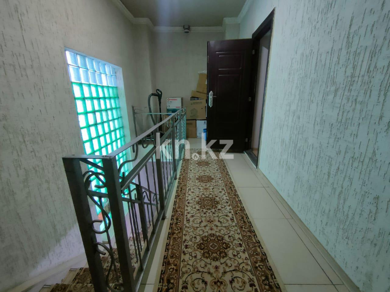 Продажа 10-комнатного дома, 650 м², ул. Джалиля - Продажа домов, коттеджей в Караганде с фото фото 23 из 35