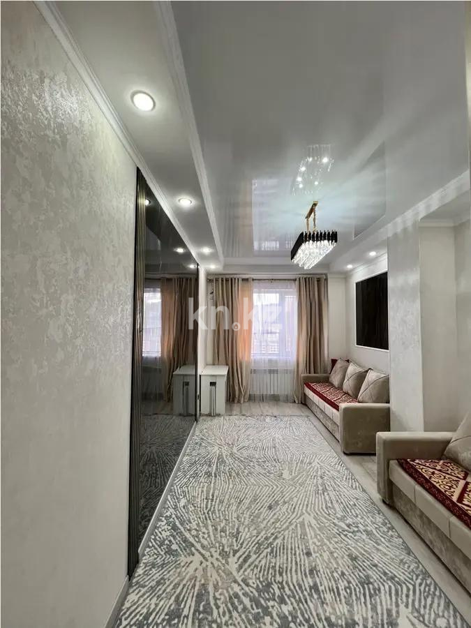Продажа 4-комнатной квартиры, 90 м², ул. Дюсембекова, дом  44/2 - Продажа  четырехкомнатных квартир в Караганде без посредников фото 1 из 8