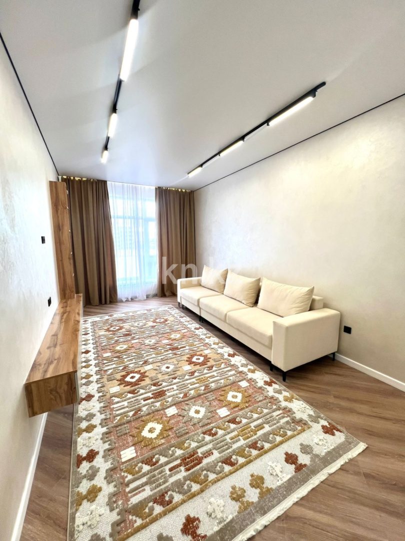 Продажа 3-комнатной квартиры, 90 м², ул. Е-15, дом  13 - Продажа квартир в Астане без посредников фото 1 из 22