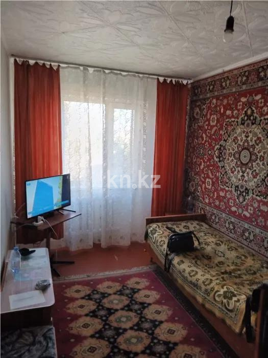 Продажа 3-комнатной квартиры, 63 м², пр. Абая, дом  66а в Шахтинске - фото 2